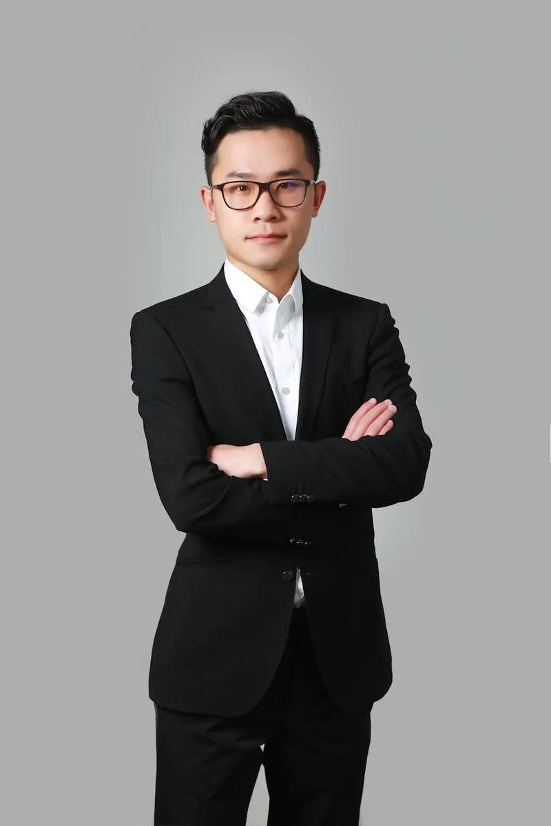 每日大赛APP赛事信息工作台界面，展示届次、赛程节点与状态标签